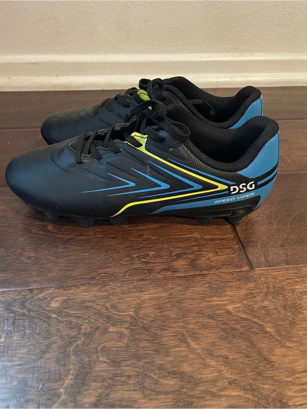 DSG Kids Athletic Cleats - Black & Blue size 2.5